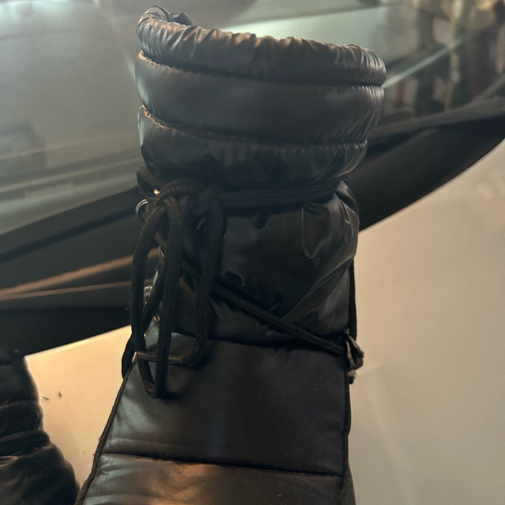 Artica by Browns - Black Winter Boots - Quilted Lace-Up Ankle Boot - Picture 4 of 6